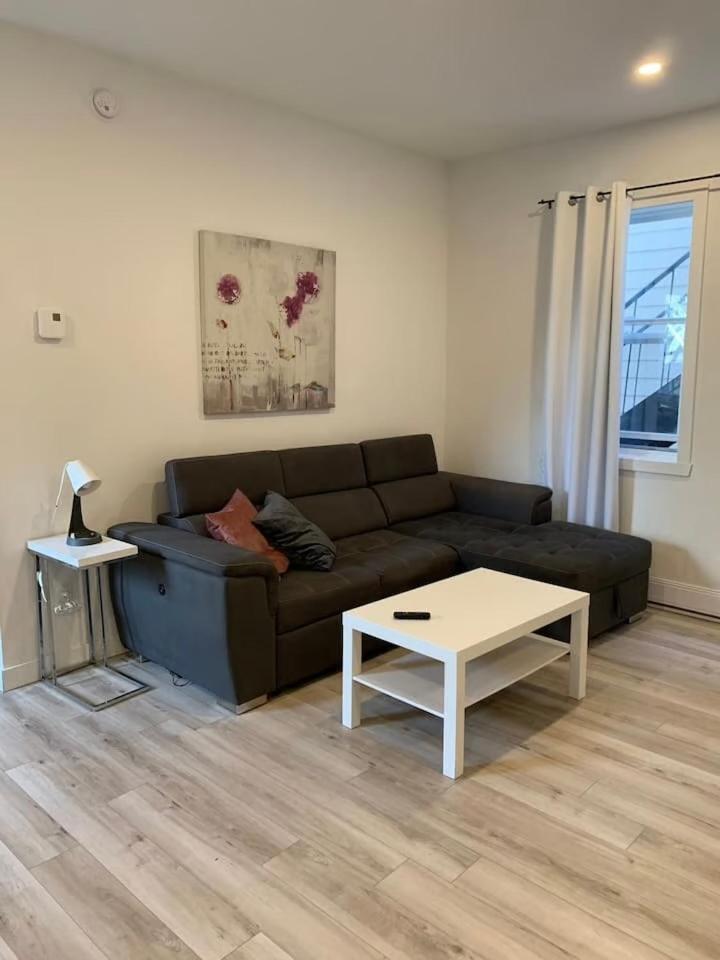 Appartements Le Charme De Limoilou Квебек Екстериор снимка