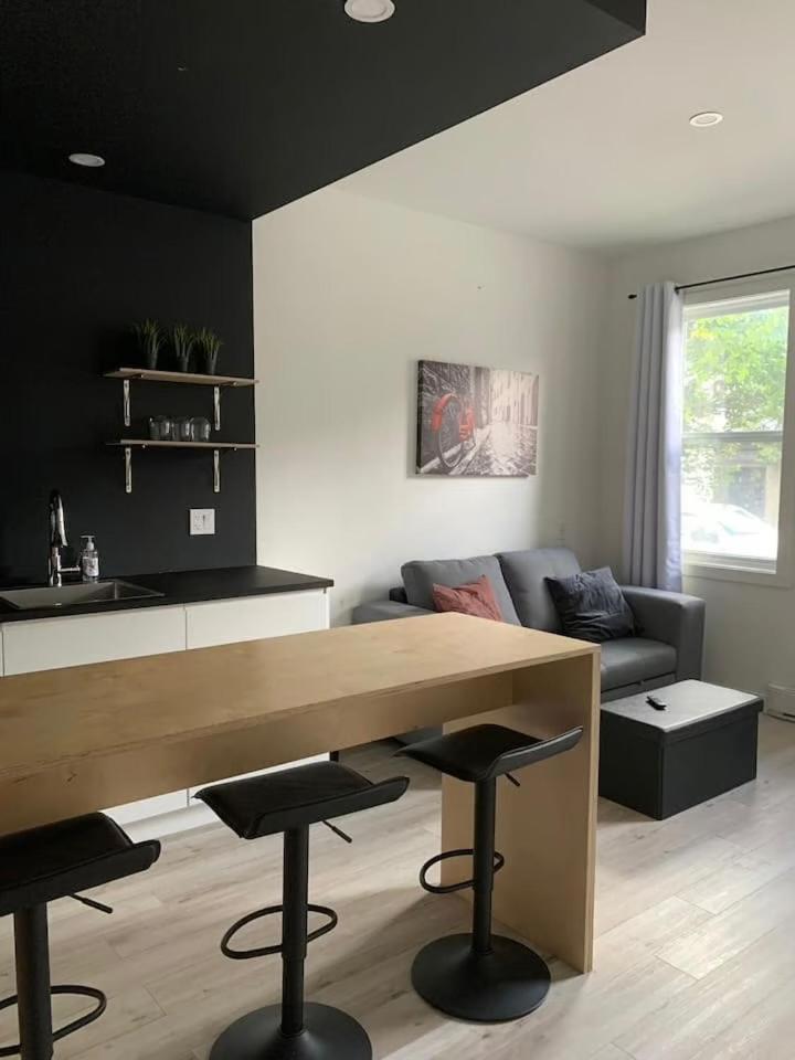 Appartements Le Charme De Limoilou Квебек Екстериор снимка