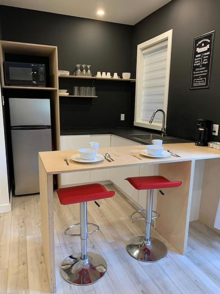 Appartements Le Charme De Limoilou Квебек Екстериор снимка